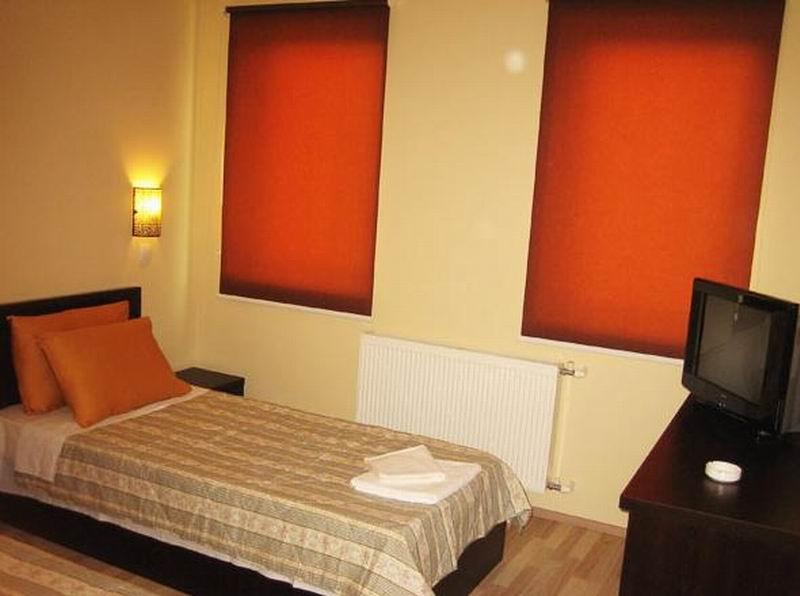 Hotel Aldi Cagllavice Camera foto
